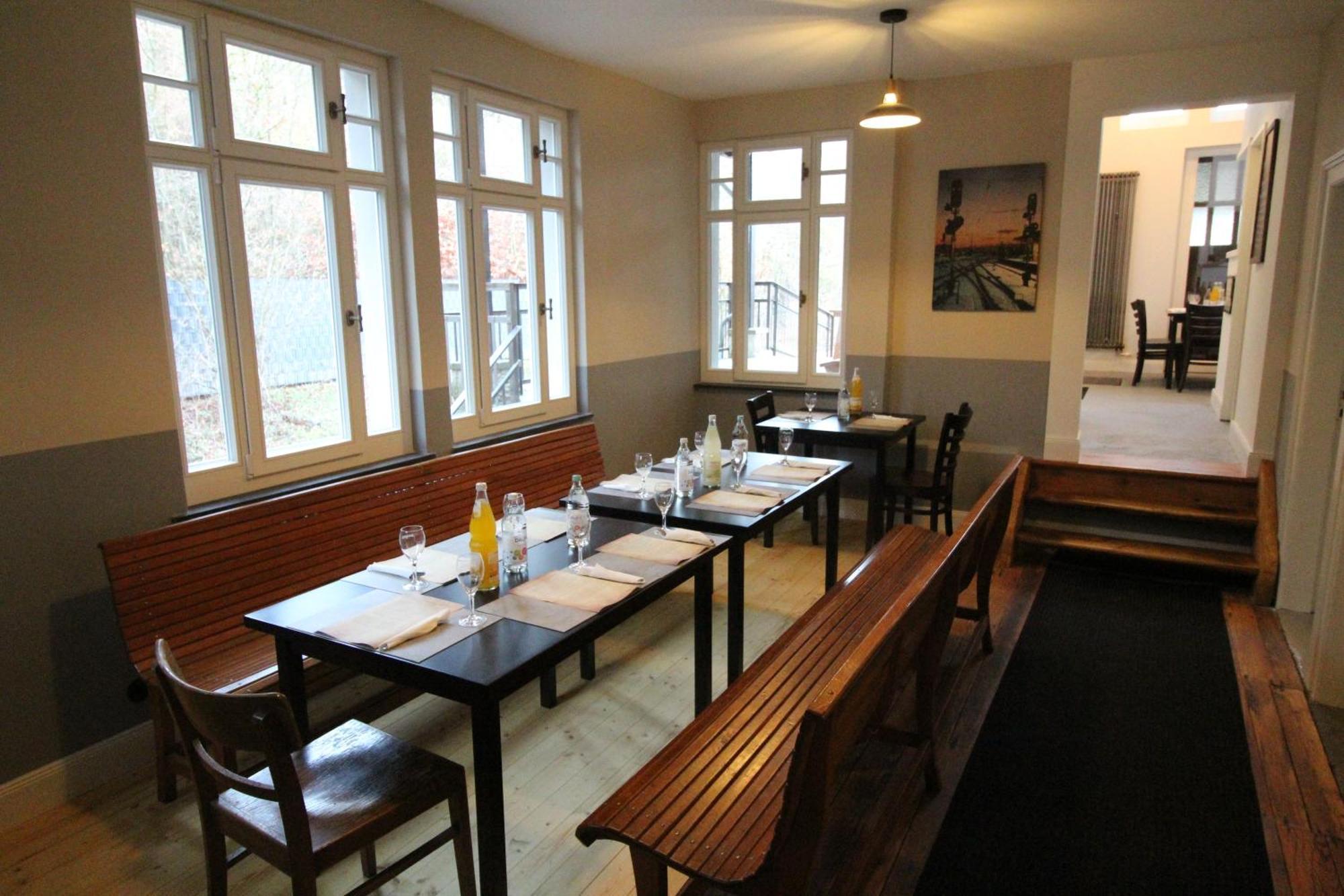 Museumsbahnhof Ahuette Hotell Üxheim Exteriör bild