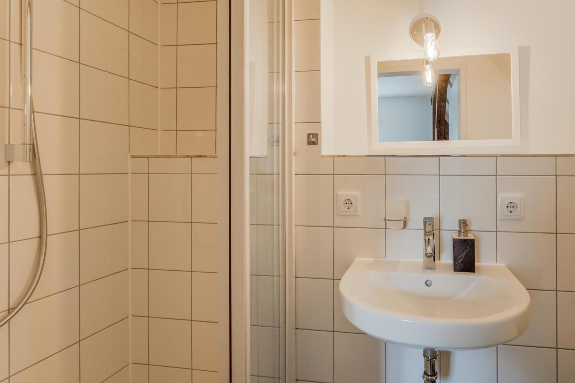 Museumsbahnhof Ahuette Hotell Üxheim Exteriör bild